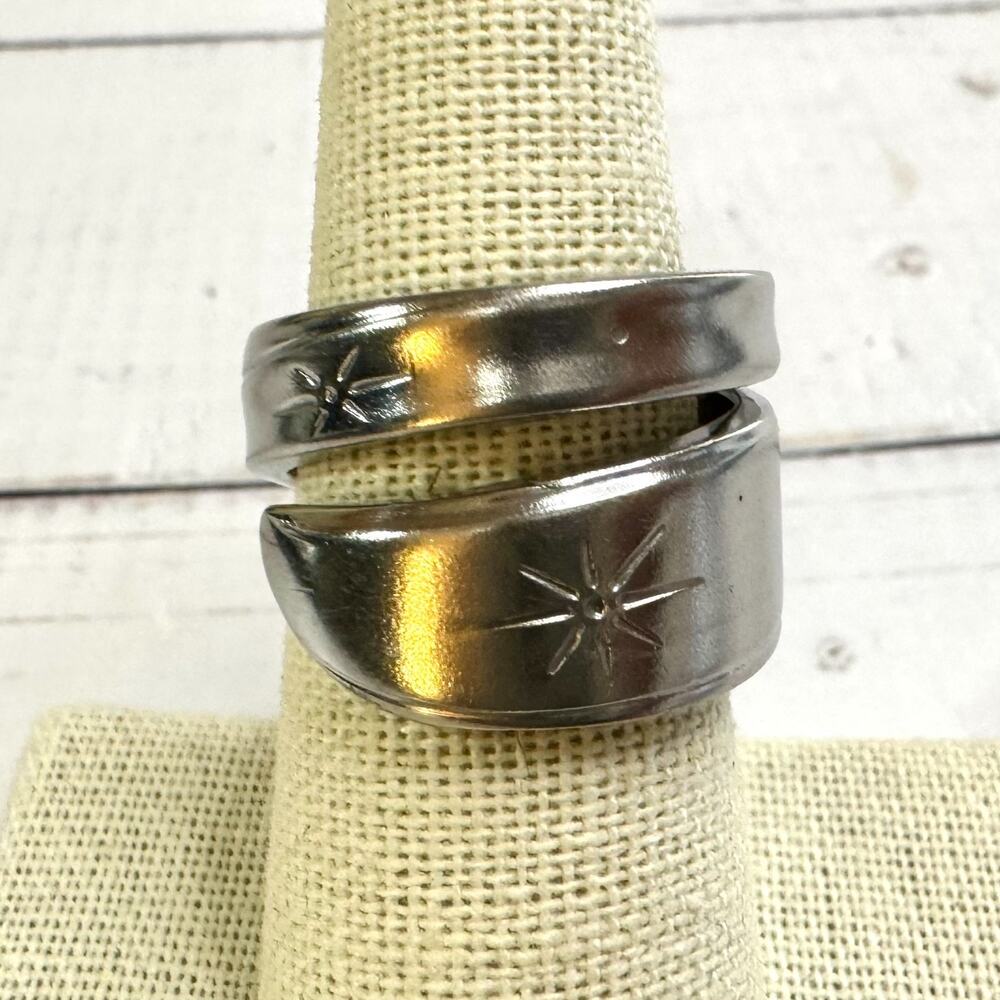 Twin Star Community Spoon Ring Silver Tone Stainless Steel Sz 7 Bipass MCM Retro